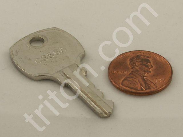 Triton Upper & Lower Door Lock Key - Click Image to Close